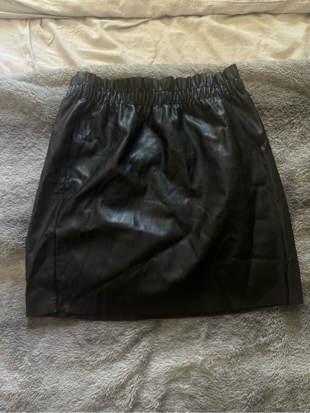 Vero Moda Black Faux Leather Elastic Waist Mini Skirt